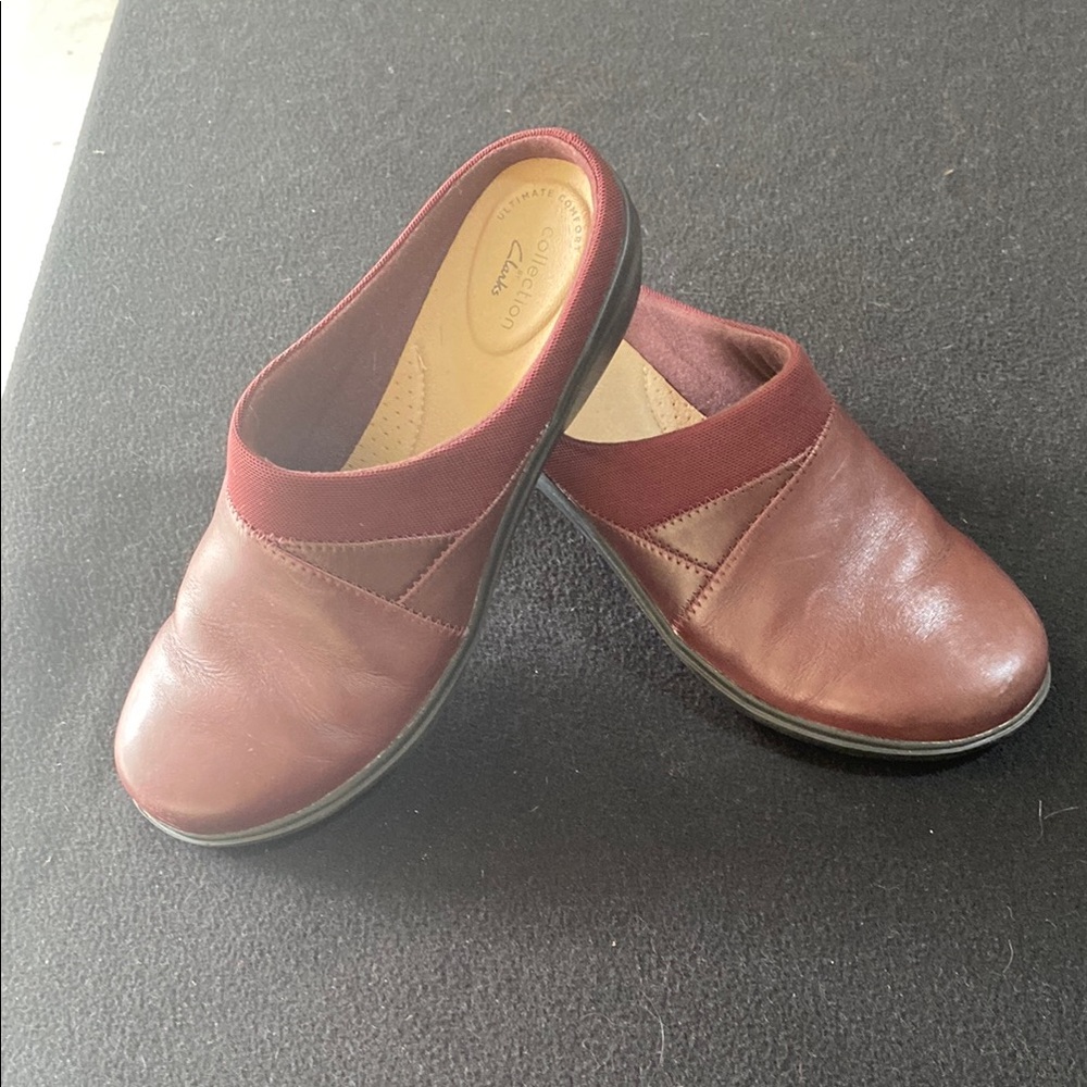 Clarks Brown Leather Mules Comfortable Slip-On Design